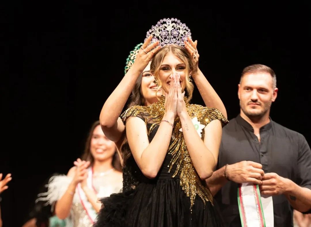 Carlotta Stronconi è la nuova Miss Paradisia 2026