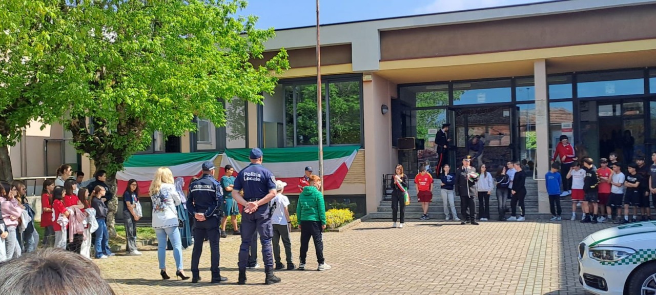 Educazione alla cittadinanza e Costituzione attraverso l’Inno di Mameli