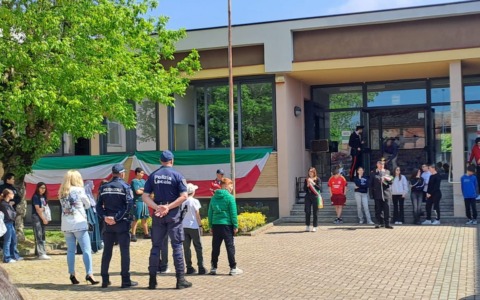 Educazione alla cittadinanza e Costituzione attraverso l’Inno di Mameli
