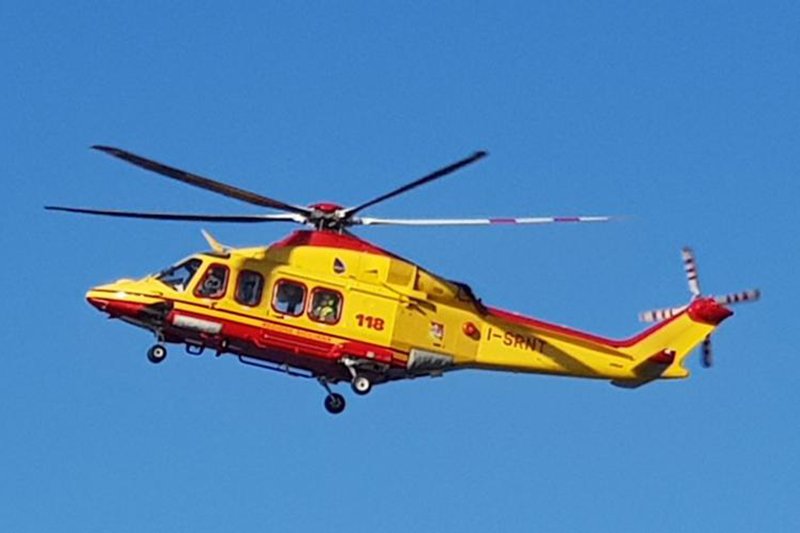 Incidente stradale a Morimondo: giovane elitrasportato