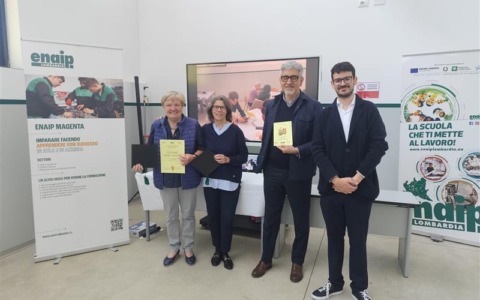 Patentino Nonni Smartphone: successo per la seconda edizione