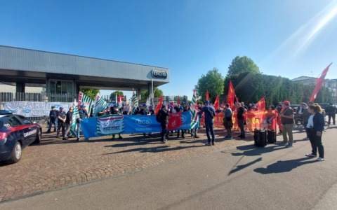 Dipendenti BCS in sciopero ad Abbiategrasso