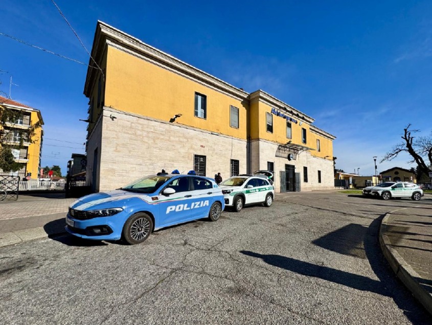 Controlli alla stazione di Abbiategrasso: denunciato per auto rubata