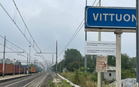 Investita una persona da un treno, traffico ferroviario bloccato per ore